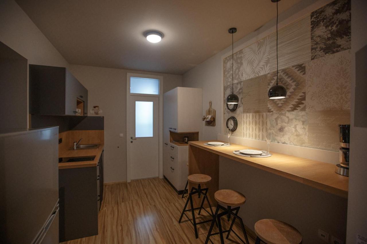 צליה Apartment Nobl Plac מראה חיצוני תמונה